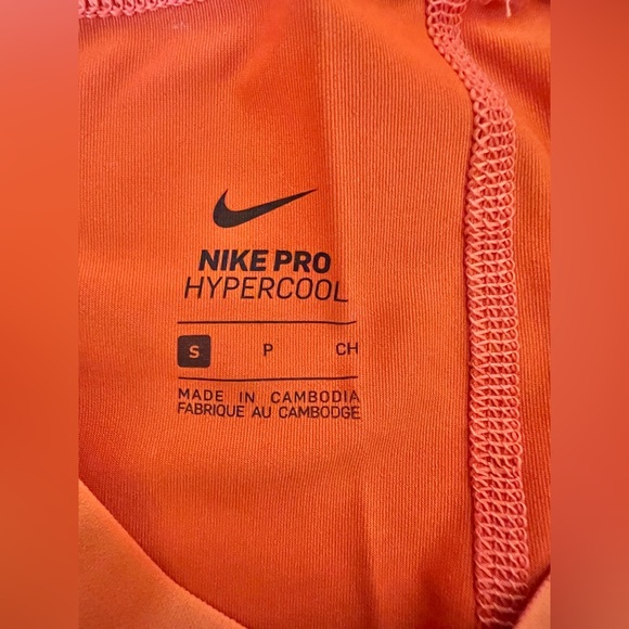 NWT Nike Pro Hyper Cool Women’s Training   Tights Orange Capri Leggings Sz Small - Picture 6 of 6